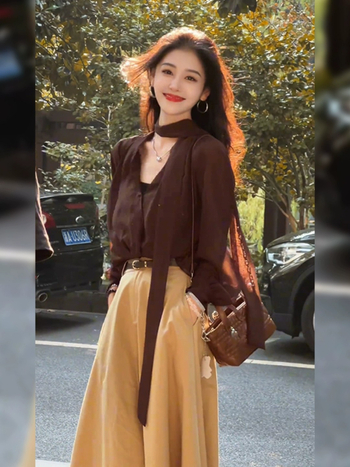 Dvodjelni set: opušteni gornji dio s trakom i suknjom, elegantan uredski stil, jesen-zima 2025