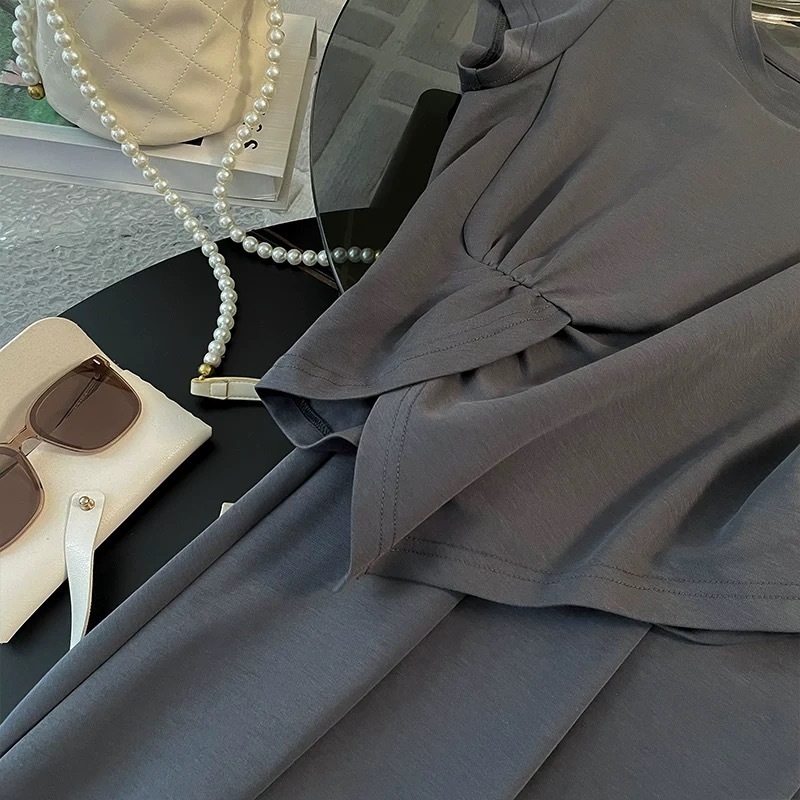 Letný dámsky dvojdielny set so sukňou — casual móda, elegantný, jednoduchý, zoštíhľujúci vzhľad