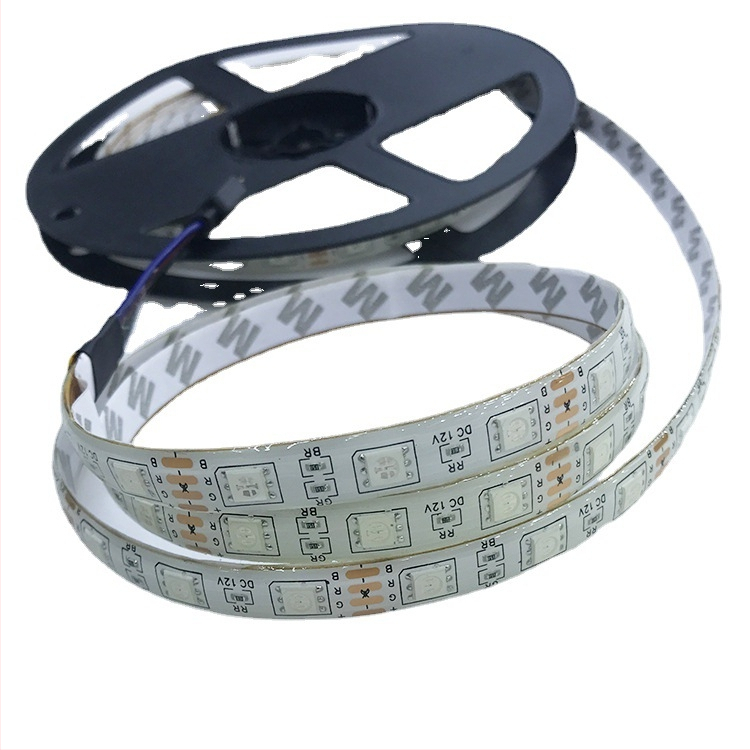 RGB LED pásik 12V, 54 LED 5050, nízke napätie, epoxidové povrchovanie, čierna PCB, dvojité konce s bielym lepidlom na zadnej strane, set na zmenu farieb