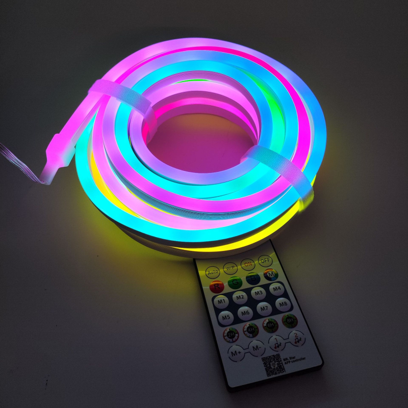 RGBIC neon silikónový LED pás s USB a Bluetooth hlasovým ovládaním, farebné DIY dekoratívne svetlo vo forme koňa
