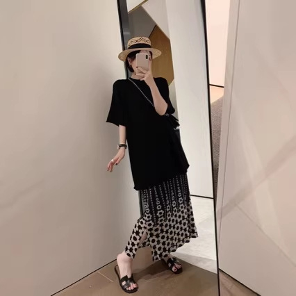 2026 letné vintage kvetinový vzor midi sukňa so úzkym strihom, bočný rozparok, elegantný rovný strih