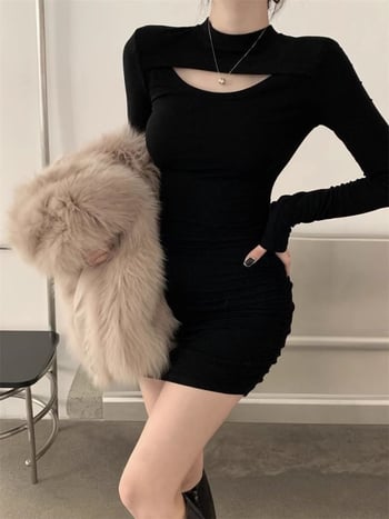 Čierne jesenné-zimné bodycon šaty s fleecovou podšívkou a výrezmi