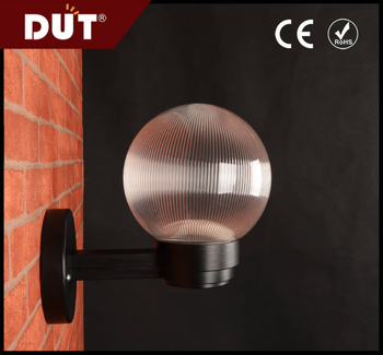 150 mm priehľadný pruhovaný guľový kryt pre vonkajšiu stenu lampy, plast