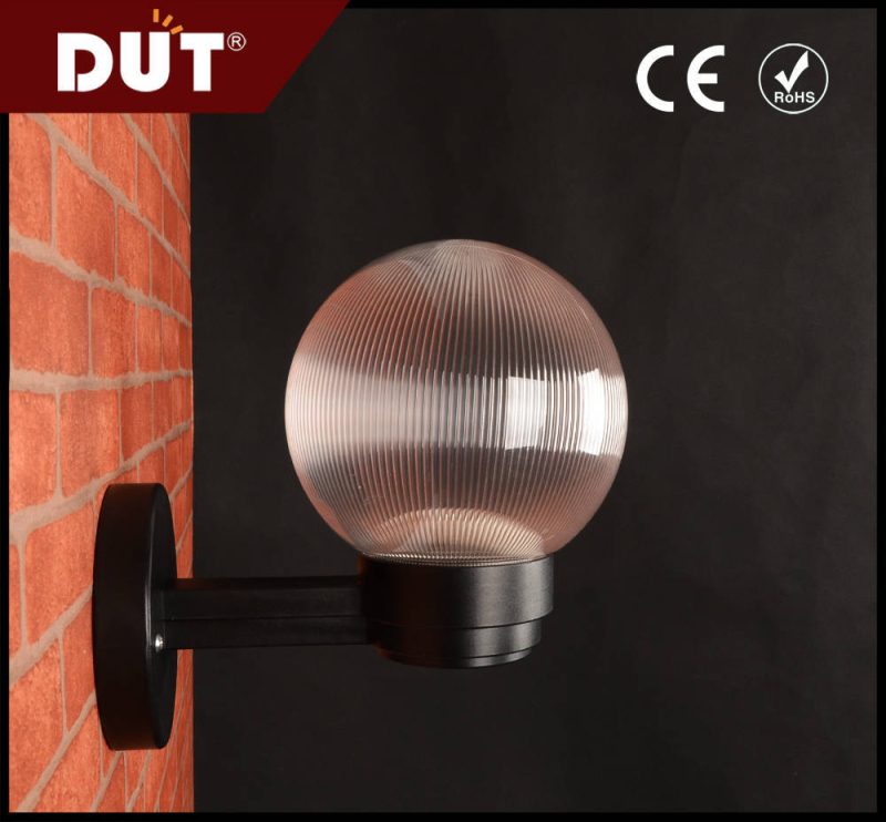 150 mm priehľadný pruhovaný guľový kryt pre vonkajšiu stenu lampy, plast