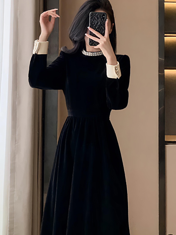 Hepburn štýlové velúr šaty s rukávmi v štýle košeľa, čierne dlhé šaty v A línii s okrúhlym výstrihom, elegantné