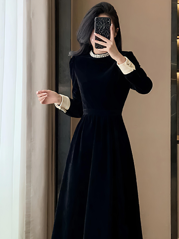 Hepburn štýlové velúr šaty s rukávmi v štýle košeľa, čierne dlhé šaty v A línii s okrúhlym výstrihom, elegantné