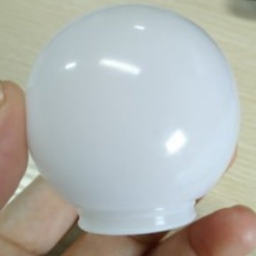 Okrúhly kryt lampy A45/A60 pre LED žiarovku