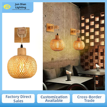 Nástenná lampa s ručne vyrobeným bambusovým tienidlom, vintage štýl, drevené umelecké dielo