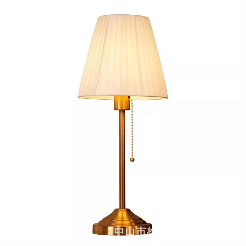 Nordicky inšpirovaná retro nočná lampa do spálne, európsky štýl, moderná minimalistická stolná lampička s teplým ambientným svetlom