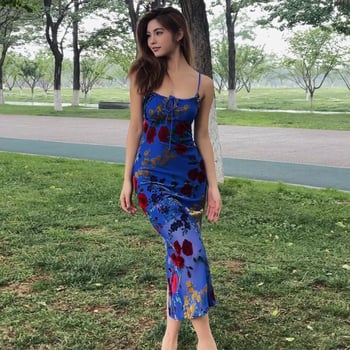 Μπλε βελούδινο φόρεμα με floral burnout, διάτρητο σχέδιο, ανοιχτή πλάτη, λεπτές τιράντες, ρετρό στυλ Χονγκ Κονγκ
