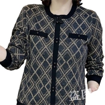 Γυναικείο τοπ για τον χειμώνα με επένδυση fleece, φαρδιά γραμμή, ύφανση denim-cotton, μακριά μανίκια, στρογγυλή λαιμόκοψη, 3D μοτίβο, casual και πολυχρηστικό.