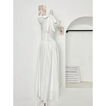 Γυναικείο λευκό maxi φόρεμα με halter neck, χωρίς μανίκια, γαλλικού στυλ κομψότητας, καλοκαίρι-φθινόπωρο