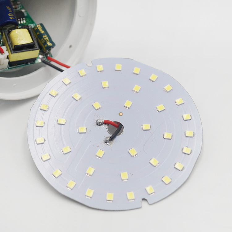 Λάμπα LED εξ ανάγκης με ενσωματωμένη επαναφορτιζόμενη μπαταρία, 800 lm, 110V, στυλ πρίγκιπα, βάση E27