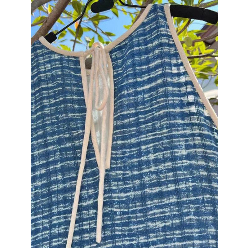 Γυναικείο φόρεμα χωρίς μανίκια σε vintage στιλ με patchwork, λεπτή γραμμή, άνοιξη 2023