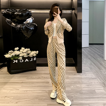 Γυναικείος σετ δύο τεμαχίων casual-sport με cardigan και φούτερ, καρό σχέδιο, κομψή σιλουέτα, βαμβακερή μίξη, Άνοιξη–Φθινόπωρο 2026