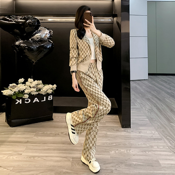 Γυναικείος σετ δύο τεμαχίων casual-sport με cardigan και φούτερ, καρό σχέδιο, κομψή σιλουέτα, βαμβακερή μίξη, Άνοιξη–Φθινόπωρο 2026