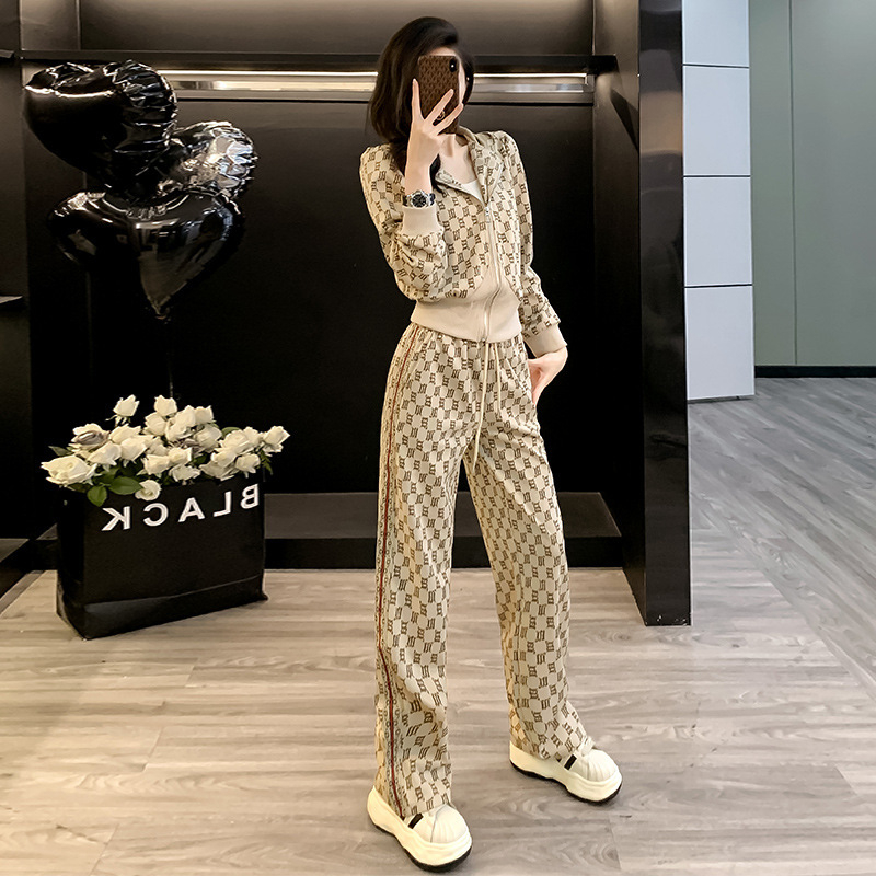 Γυναικείος σετ δύο τεμαχίων casual-sport με cardigan και φούτερ, καρό σχέδιο, κομψή σιλουέτα, βαμβακερή μίξη, Άνοιξη–Φθινόπωρο 2026