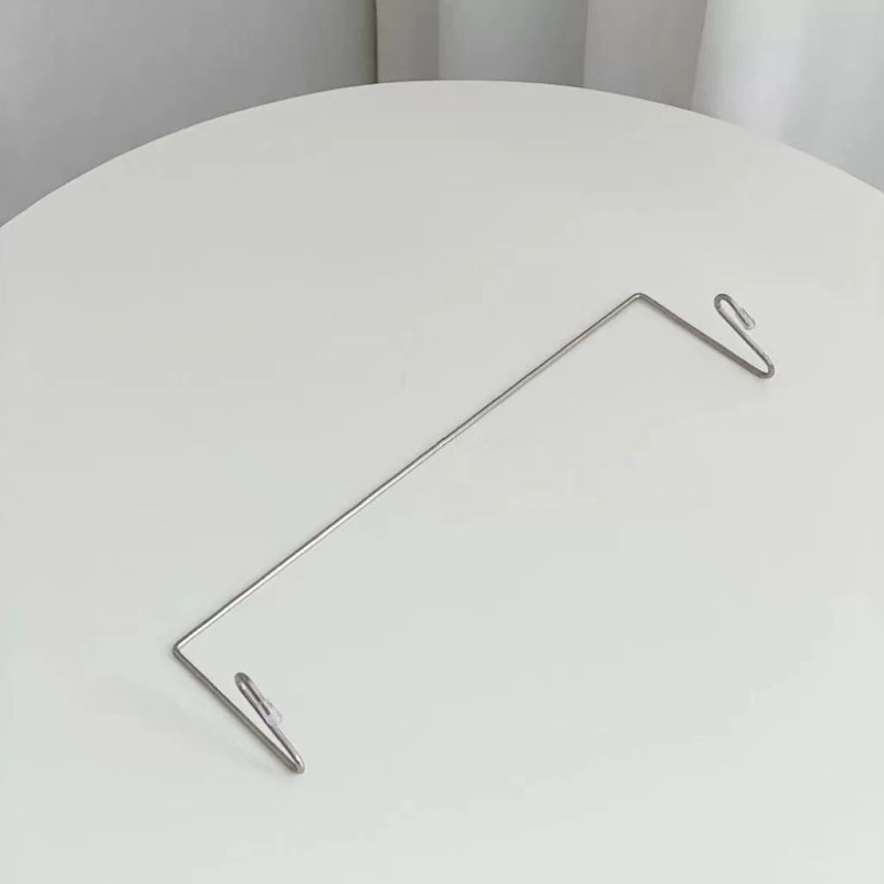 Minimalistický odkvapkávací stojan z nerezovej ocele pre drez, vhodný pre šálky a handričky