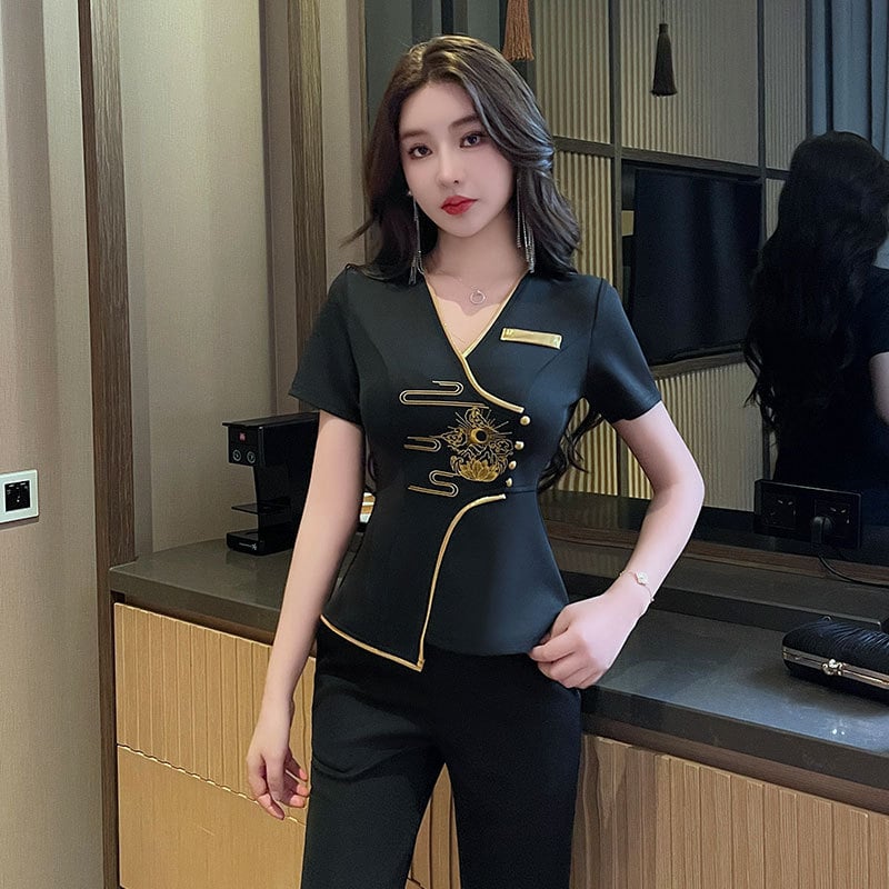 Set uniformă pentru femei pentru spa și masaj la picioare – top cu mâneci scurte, decolteu în V și pantaloni lungi, poliester cu uscare rapidă, model 8517