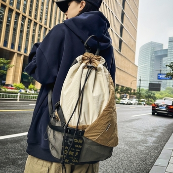 Ruiyingzizhi trendy crossbody taška a batoh na outdoor cestovanie, ľahký, kapacita do 20 L, kompatibilný s 8-palcovým notebookom