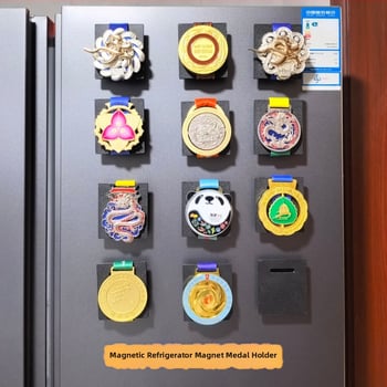 Magnetický stojan na medaily na chladničku – zobrazovanie maratónskych a športových medailí
