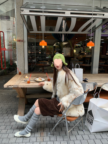 Le Rouge Zhou Meimei street style ασύμμετρη τομή corduroy τιρκουάζ μίνι φούστα με κουμπιά