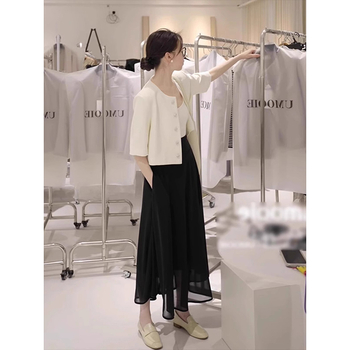 Ζακέτα σε Chanel-έμπνευση με ύφασμα tweed, στρογγυλό λαιμό, 3/4 μανίκια, για γυναίκες, άνοιξη 2026, κομψή και ευέλικτη