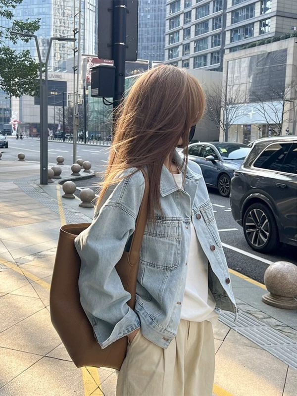 Dámska rifľová bunda v retro hongkong štýle, svetlo modrá, voľný strih, krátky strih, casual pracovné oblečenie na jar a jeseň