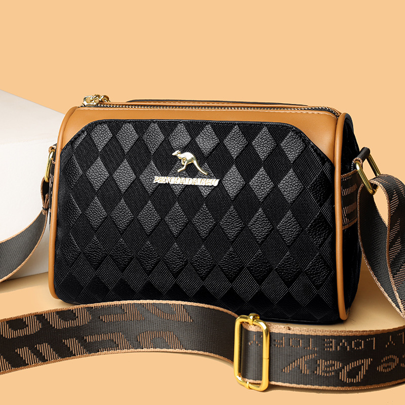 Νέα ελαφριά πολυτελής crossbody τσάντα με ευρύ ιμάντα ώμου, μεγάλης χωρητικότητας, καπιτονέ σχέδιο, γυναικεία bucket bag, μόδα και ευελιξία