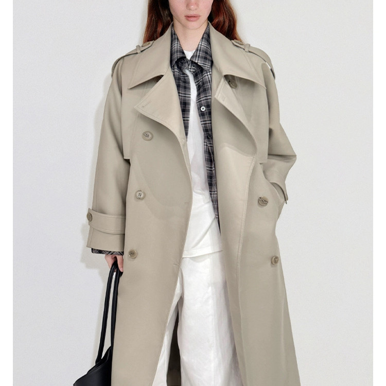 Γυναικείος χακί vintage trench, μεσαίου μήκους, βρετανικού ύφους casual με πέτο, κατάλληλο για αρχές άνοιξης και φθινοπώρου.