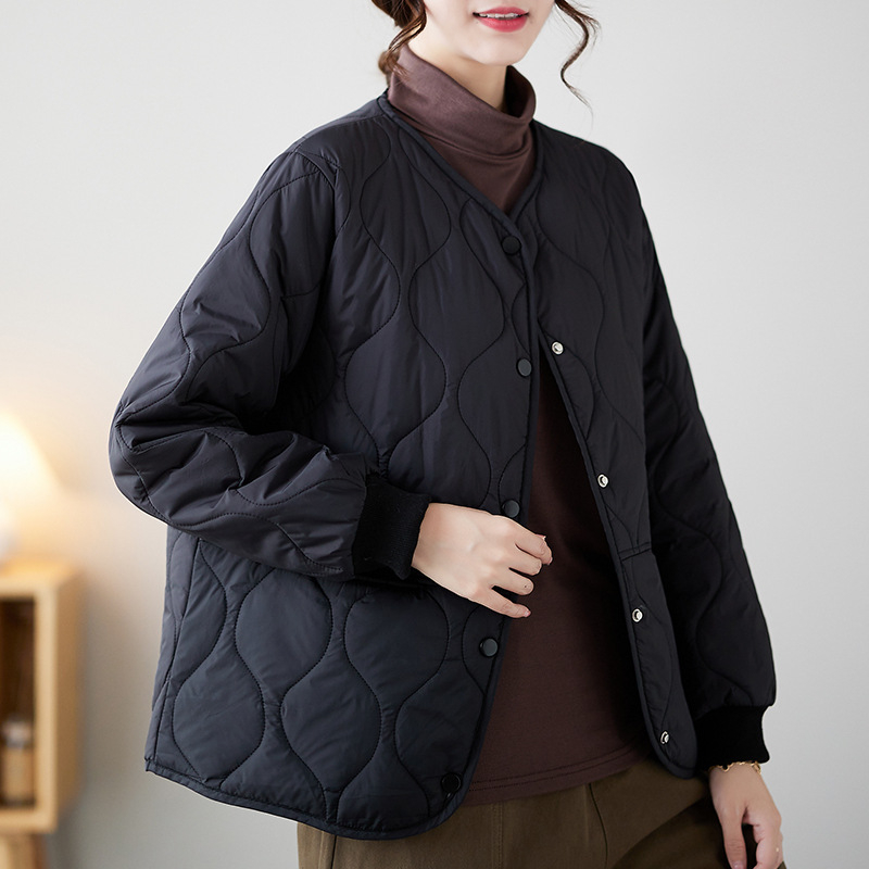 Γυναικείο ελαφρύ quilted βαμβακερό τζάκετ με χαλαρό στυλ, φθινοπωρινό–χειμερινό 2025