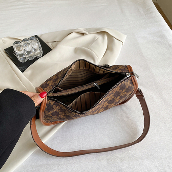Τσαντάκι crossbody μεγάλής χωρητικότητας, στυλ δρόμου, PVC, τετράγωνο μεσαίου μεγέθους με φερμουάρ, εσωτερικές θήκες και διπλό ιμάντα ώμου