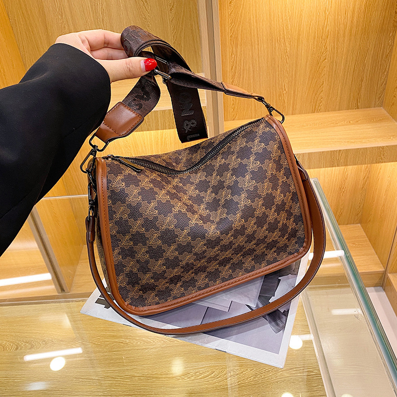 Τσαντάκι crossbody μεγάλής χωρητικότητας, στυλ δρόμου, PVC, τετράγωνο μεσαίου μεγέθους με φερμουάρ, εσωτερικές θήκες και διπλό ιμάντα ώμου