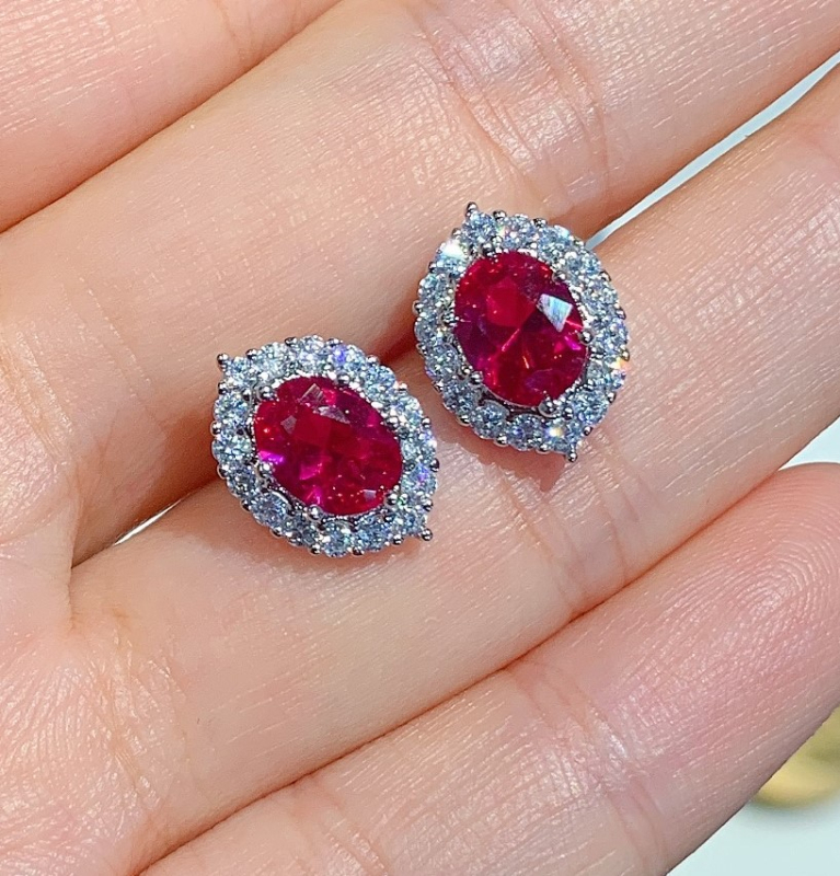 Zhuang Sheng Jewelry – Σετ γυναικείων κοσμημάτων: vintage δαχτυλίδι, κολιέ με μενταγιόν και σκουλαρίκια με κόκκινο κορούνδιο, επιχρυσωμένος χαλκός
