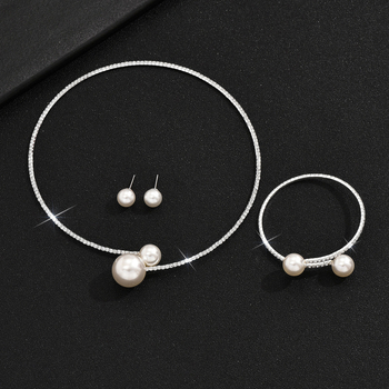 Choker με μαργαριτάρια και λαμπερούς λίθους, ρυθμιζόμενο βραχιόλι — σετ νυφικών κοσμημάτων