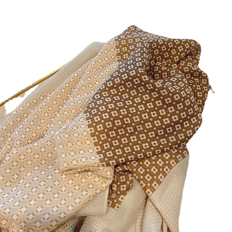 Γυναικείος πολυεστερικός σάλι, warp-knit, 180×90 εκ.