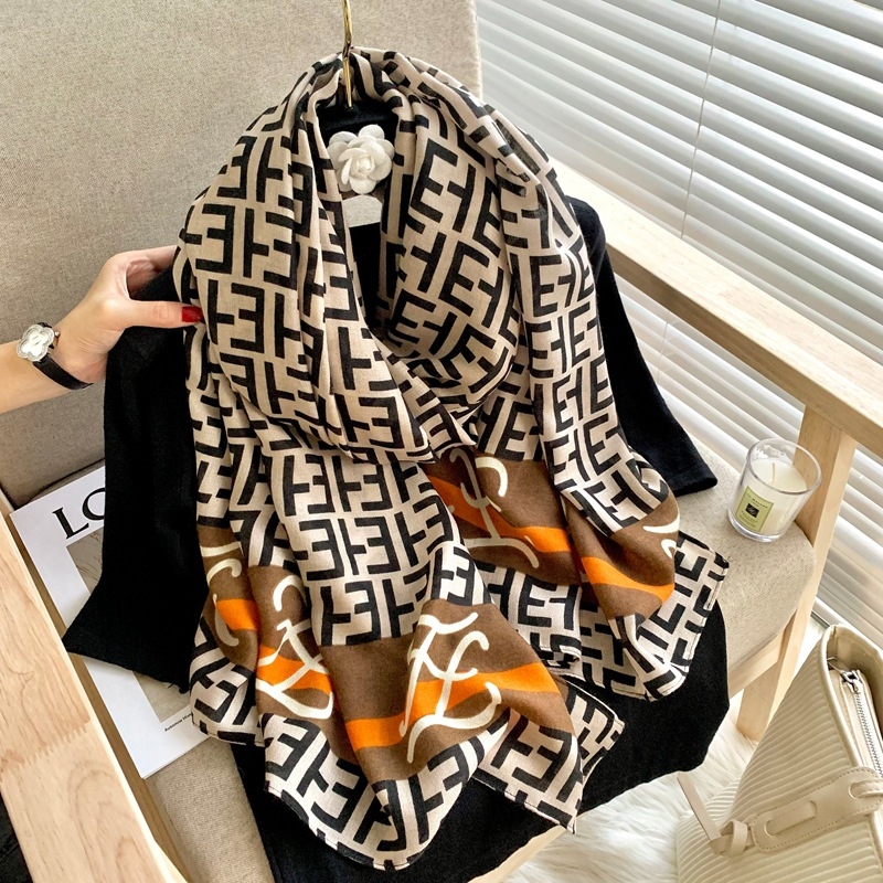 Γυναικείος πολυεστερικός σάλι, warp-knit, 180×90 εκ.