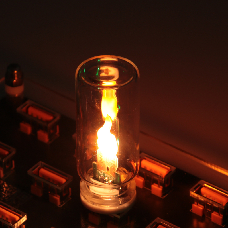 Λάμπα LED με εφέ ρεαλιστικής φλόγας, ψηφιακό κερί, νυχτερινό φως με γυάλινο σκιάδιο, τροφοδοσία μέσω πρίζας, Χριστουγεννιάτικη ατμόσφαιρα, Μοντέλο RX9008