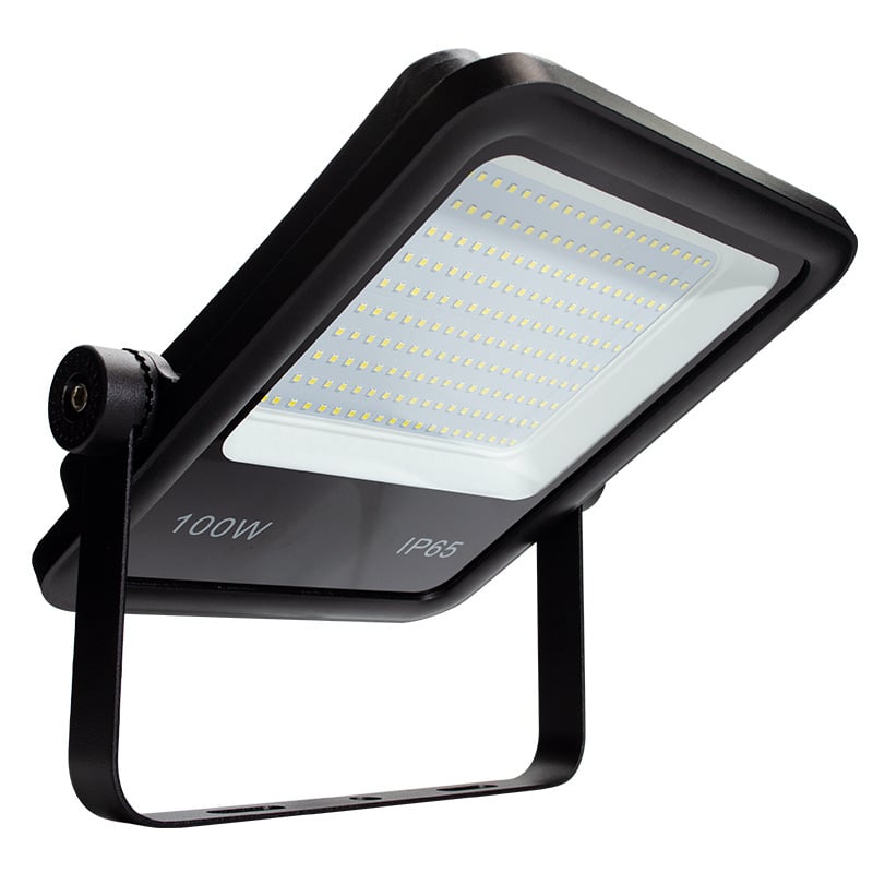 LED προβολέας 200W με ευρύ φάσμα τάσης, εξωτερική χρήση – αυλή και αποθήκη
