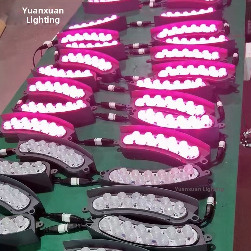 Vonkajšia solárna LED lampa na obopínanie stromu s prstenovým uchytením, 12W RGB floodlight pre dvor a záhradu