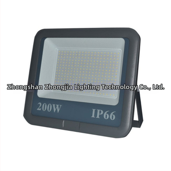 LED reflektor s odliatym hliníkovým puzdrom, vonkajšie použitie, 300W–500W, integrované LED patch, široký okraj svetla