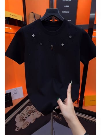 Ανδρικό κοντομάνικο T‑shirt με διαμάντια, σταυρωτό μοτίβο, casual πολυτέλεια 2025