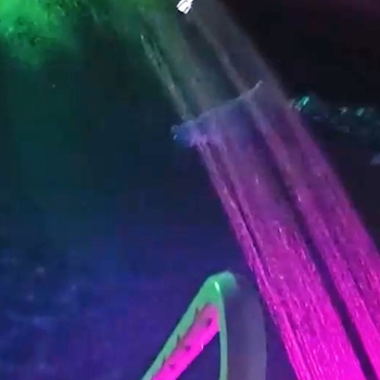 RGB LED светлина за басейн с фонтан, патентована в САЩ, водоустойчива за ограда на надземен басейн, 360° осветление