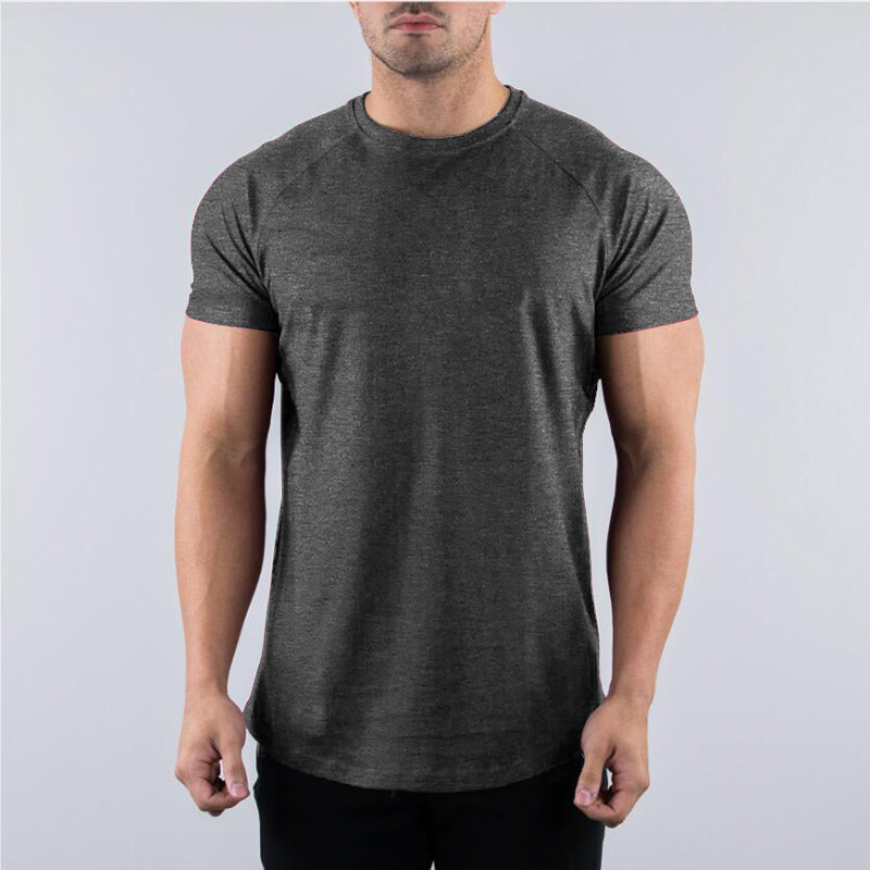 Βαμβακερό κοντομάνικο T‑shirt με εφαρμοστό κόψιμο και ραγκλάν μανίκια