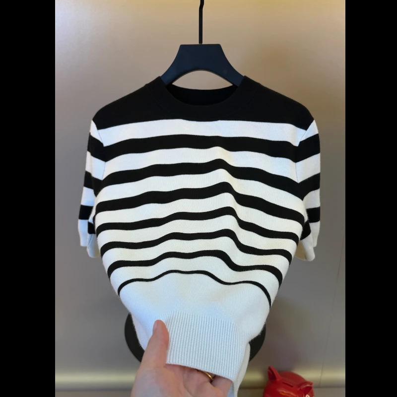 Ανδρικό κοντομάνικο T‑shirt πλεγμένο jacquard με ρίγες, καλοκαίρι, ελαφριά πολυτέλεια, υψηλή ποιότητα