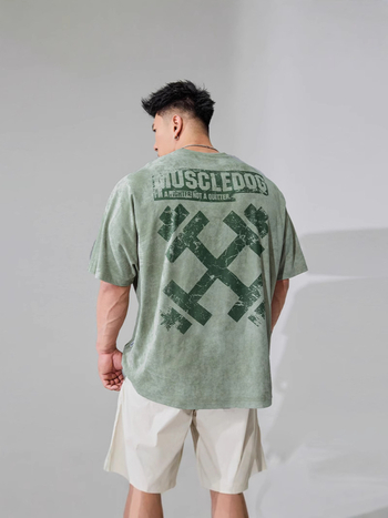 Ανδρικό T-shirt με βελούρ από δέρμα ελαφιού, κοντό μανίκι, φαρδιά γραμμή, καλοκαίρι 2025, μέγεθος PLUS, αμερικάνικο ρετρό στυλ