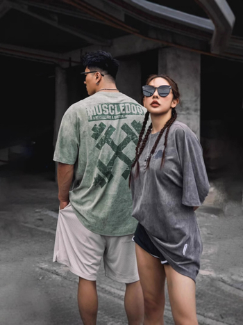 Ανδρικό T-shirt με βελούρ από δέρμα ελαφιού, κοντό μανίκι, φαρδιά γραμμή, καλοκαίρι 2025, μέγεθος PLUS, αμερικάνικο ρετρό στυλ
