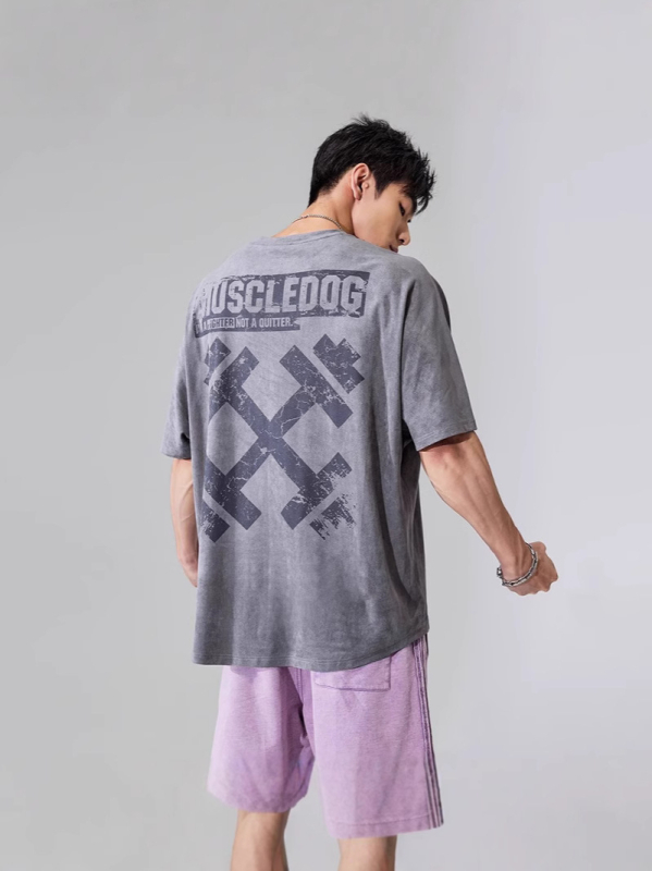 Ανδρικό T-shirt με βελούρ από δέρμα ελαφιού, κοντό μανίκι, φαρδιά γραμμή, καλοκαίρι 2025, μέγεθος PLUS, αμερικάνικο ρετρό στυλ