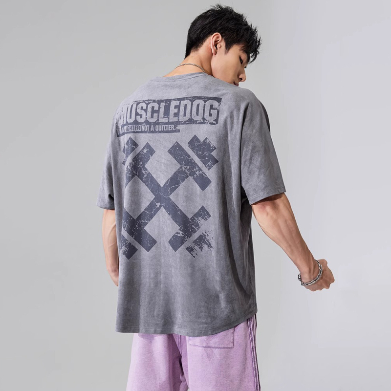 Ανδρικό T-shirt με βελούρ από δέρμα ελαφιού, κοντό μανίκι, φαρδιά γραμμή, καλοκαίρι 2025, μέγεθος PLUS, αμερικάνικο ρετρό στυλ