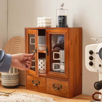 Zakka drevený vitrínový kabinet s dvojitými dverami, vintage štýl, tri úrovne, japonský štýl